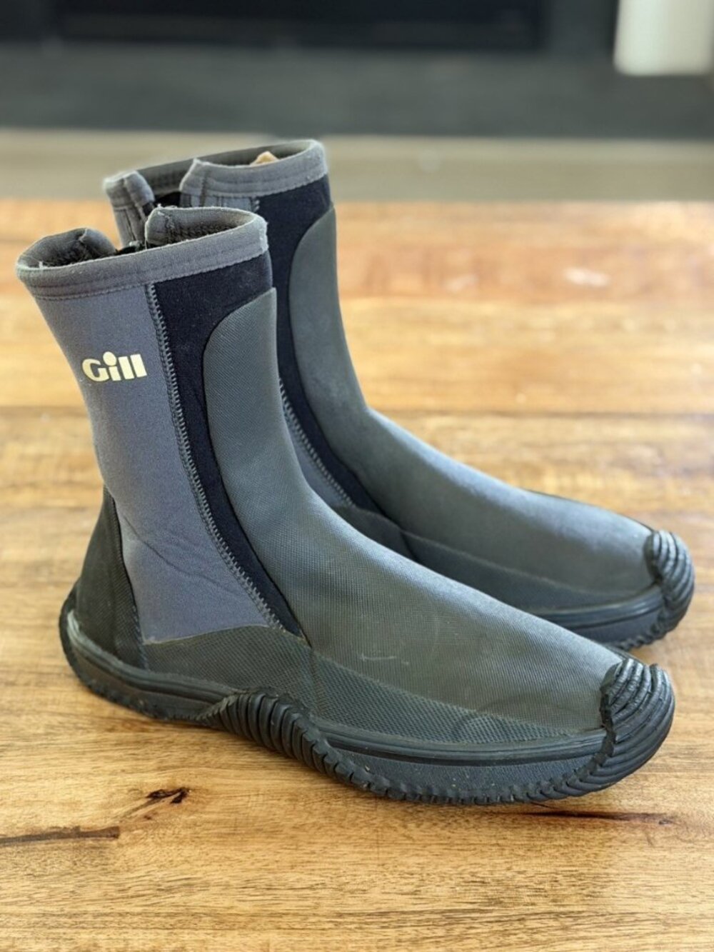 Gill Aero Water/Sailing Boots USA 9 Euro 42 Neoprene Rubber Gray Black